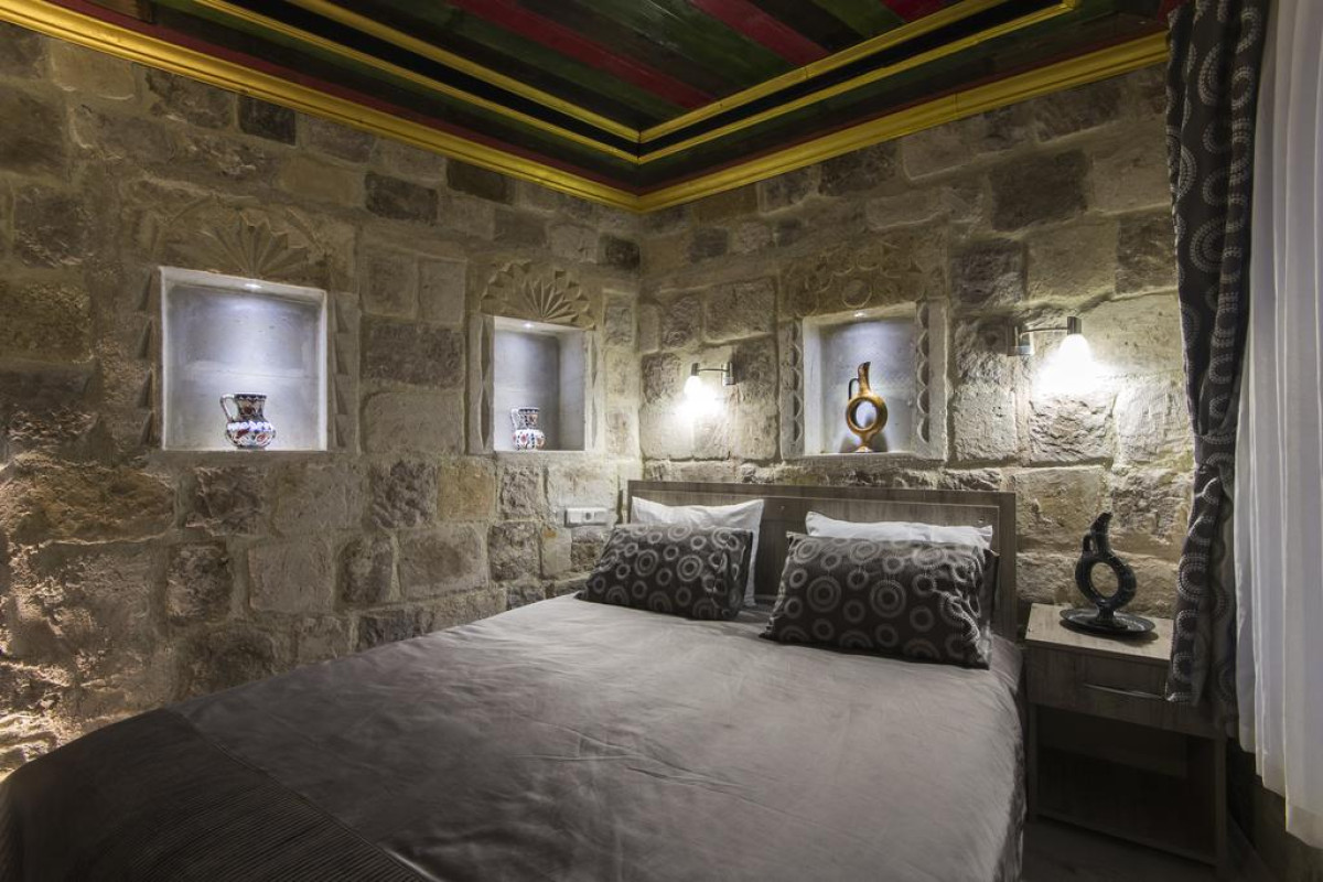 BEDROCK CAVE HOTEL