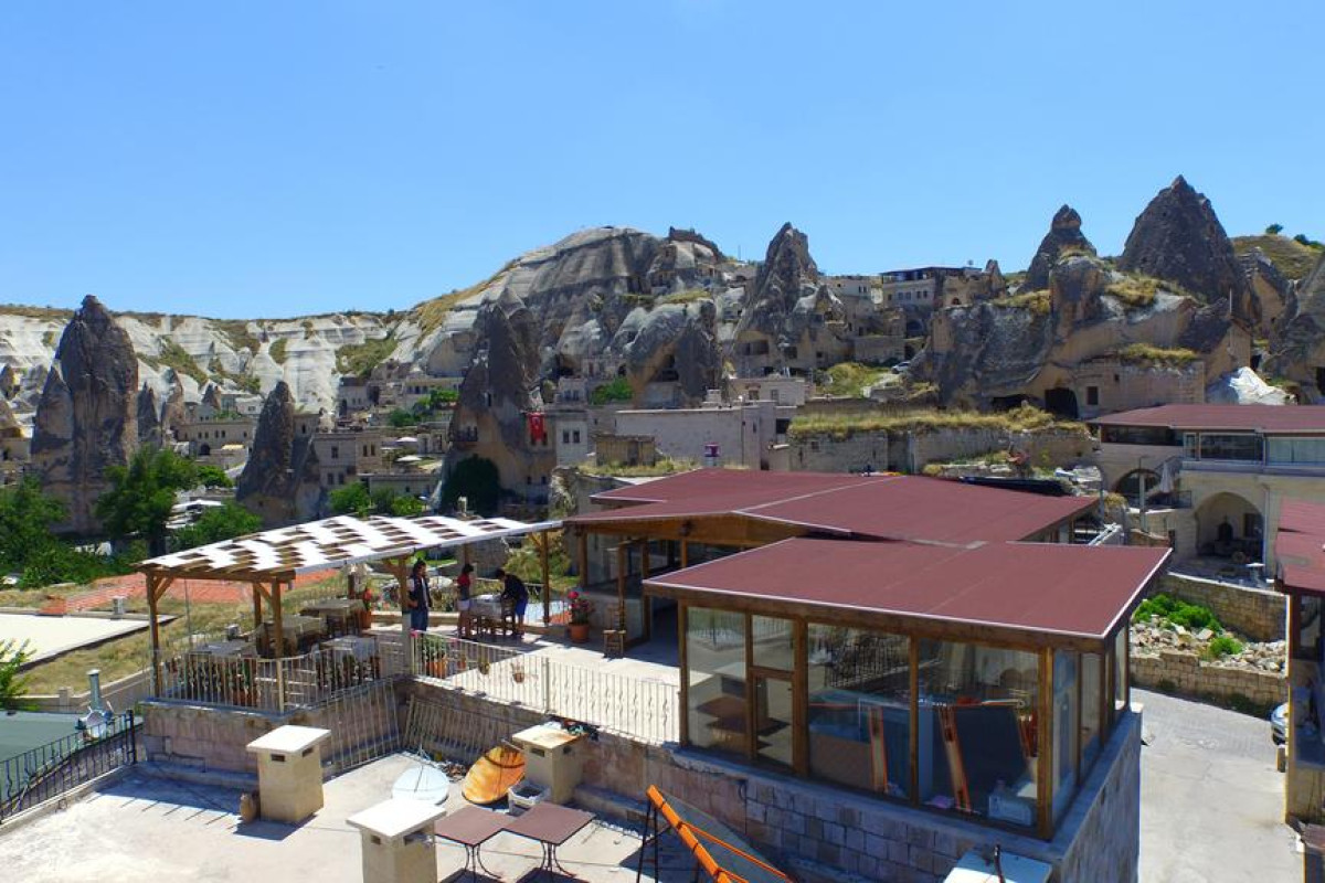 BEDROCK CAVE HOTEL