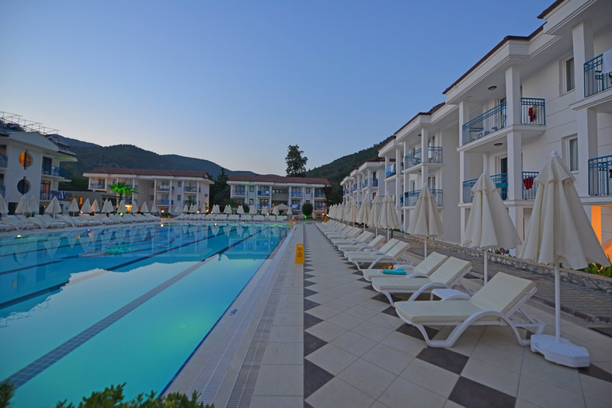BELCEKUM BEACH HOTEL