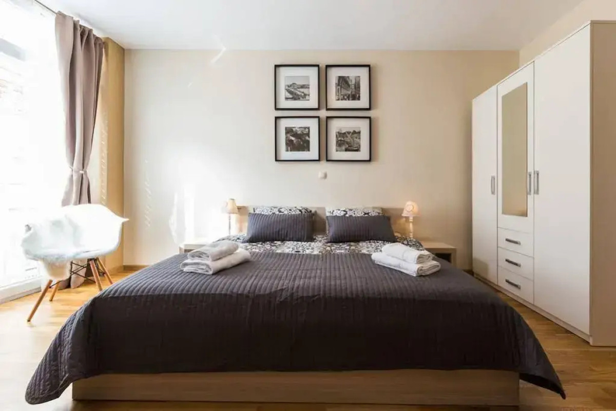 BELL APARTMENT
