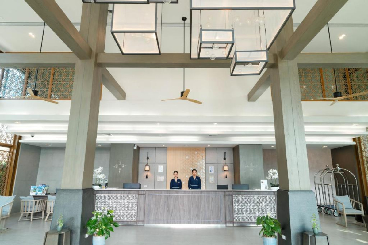 Hotel Bella Nara Phuket Naiyang Beach