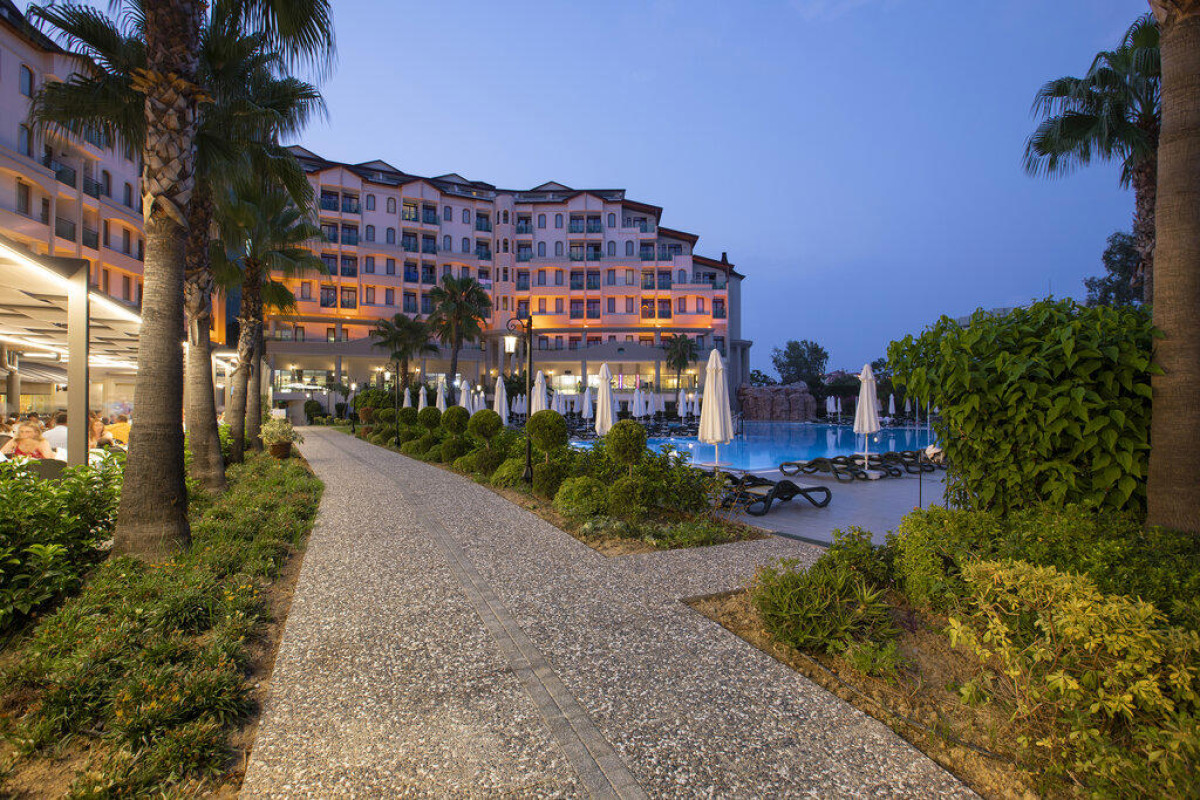 BELLA RESORT & SPA