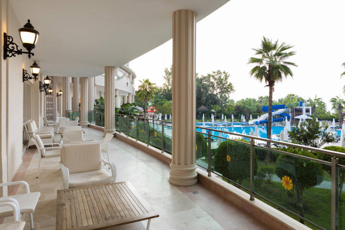 BELLA RESORT & SPA