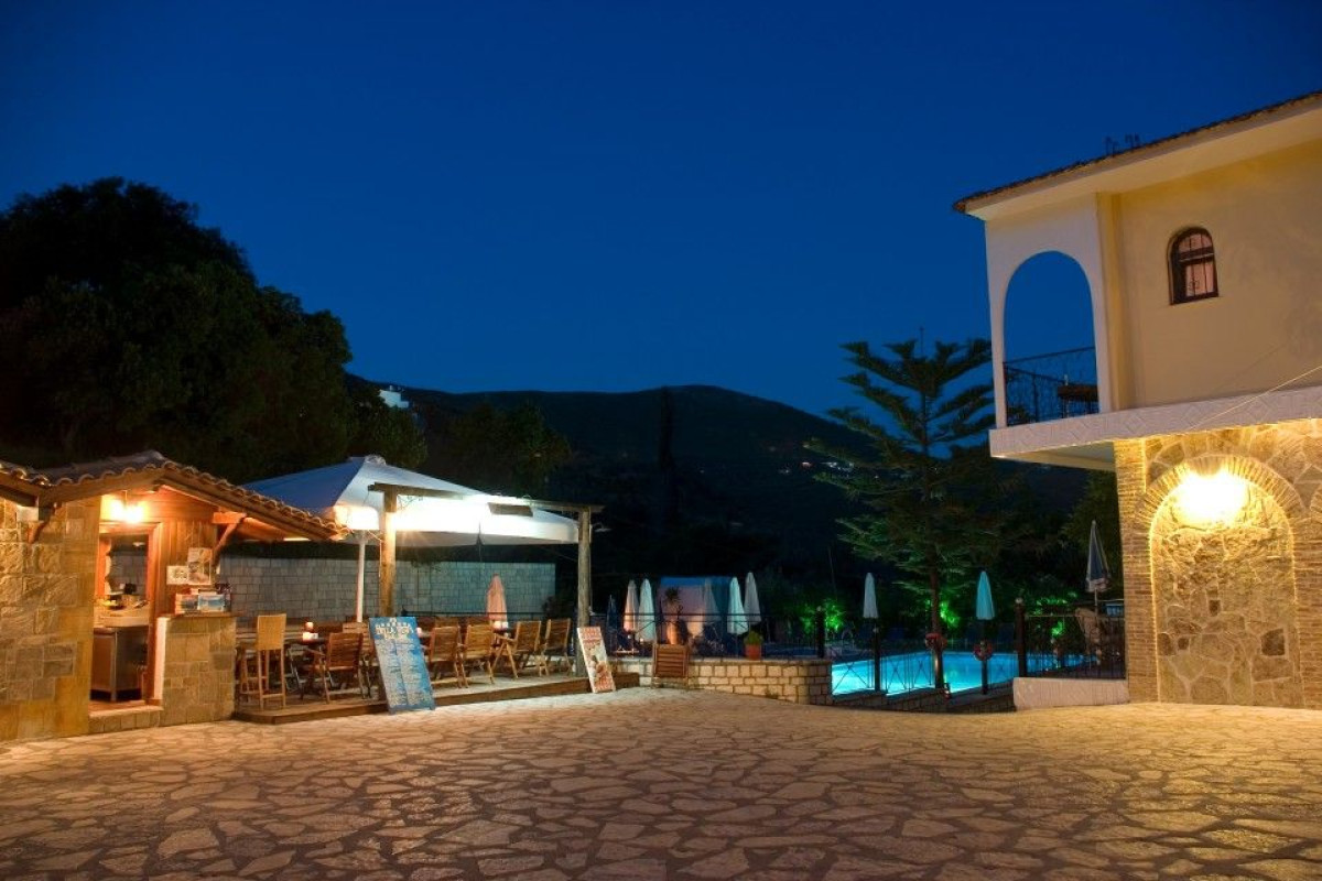 Bella Vista Hotel & Apartments