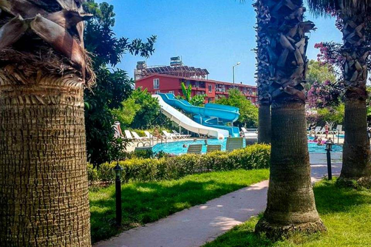 BELPOINT BEACH HOTEL