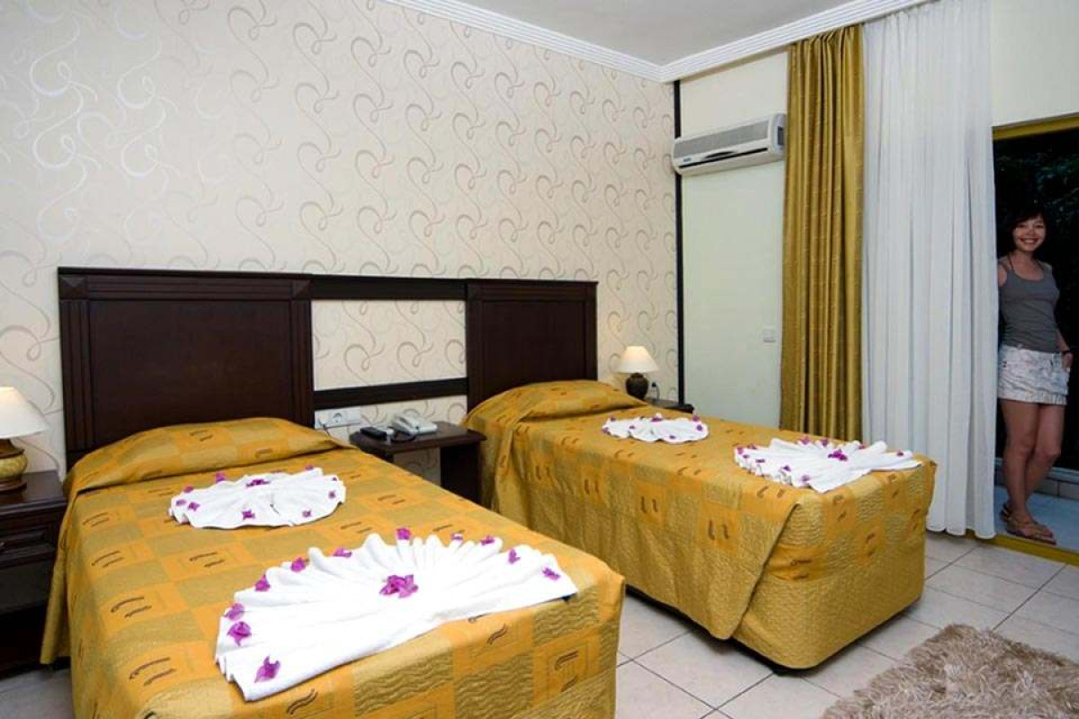 BELPOINT BEACH HOTEL