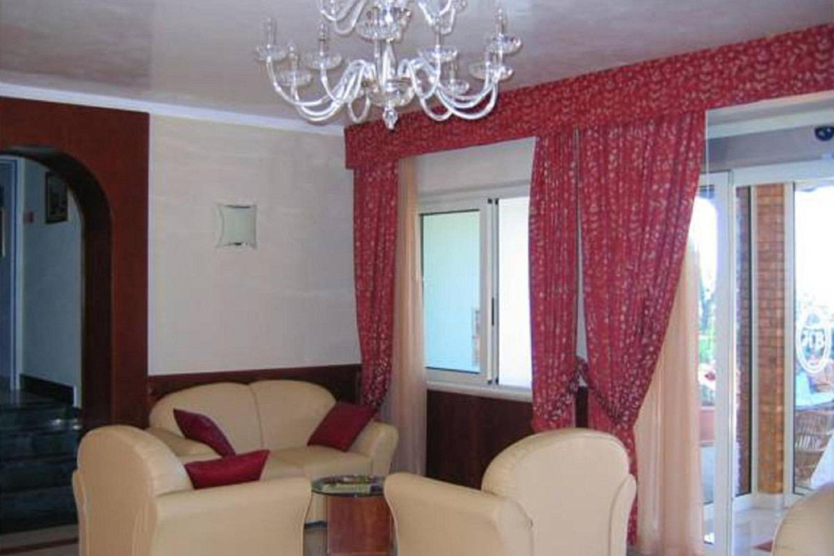 Belvedere Club Hotel