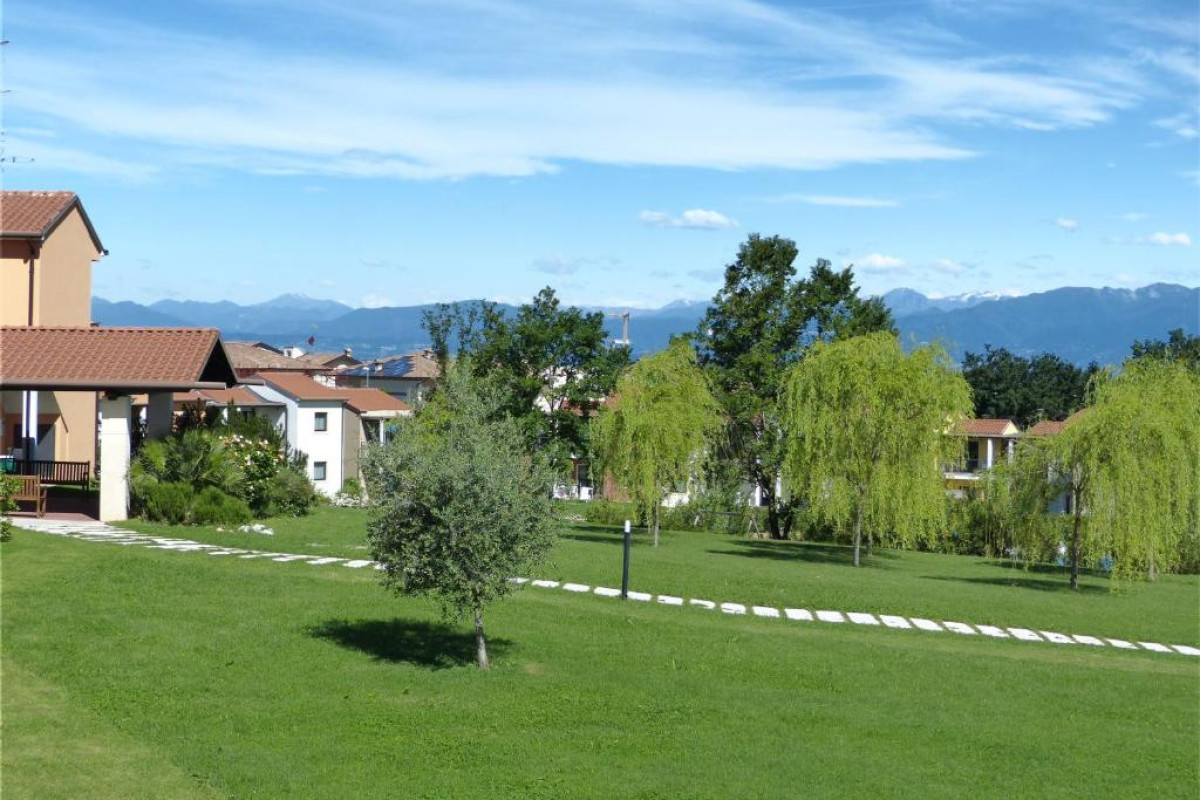 Belvedere Village