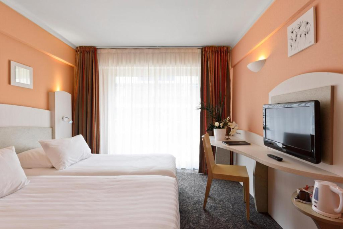 Best Western Astoria