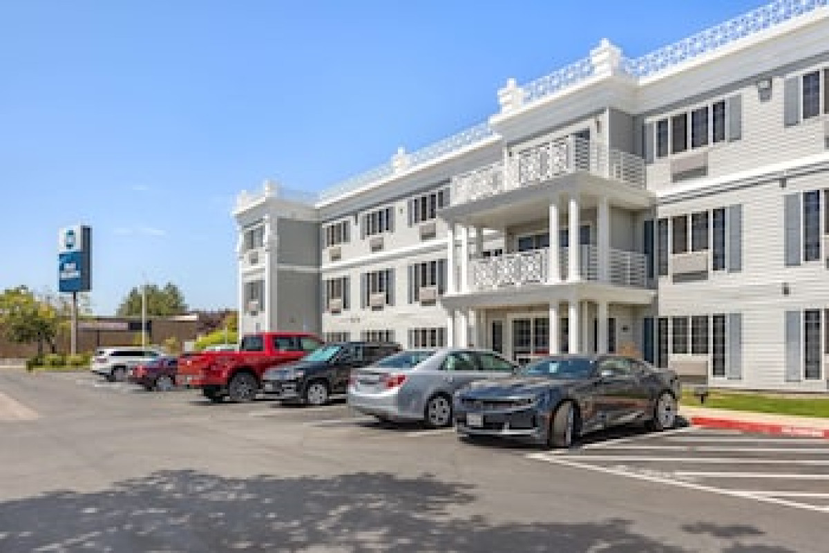 BEST WESTERN CAPITAL CITY INN