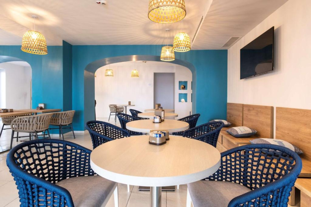 BEST WESTERN HOTEL BLUMAREA