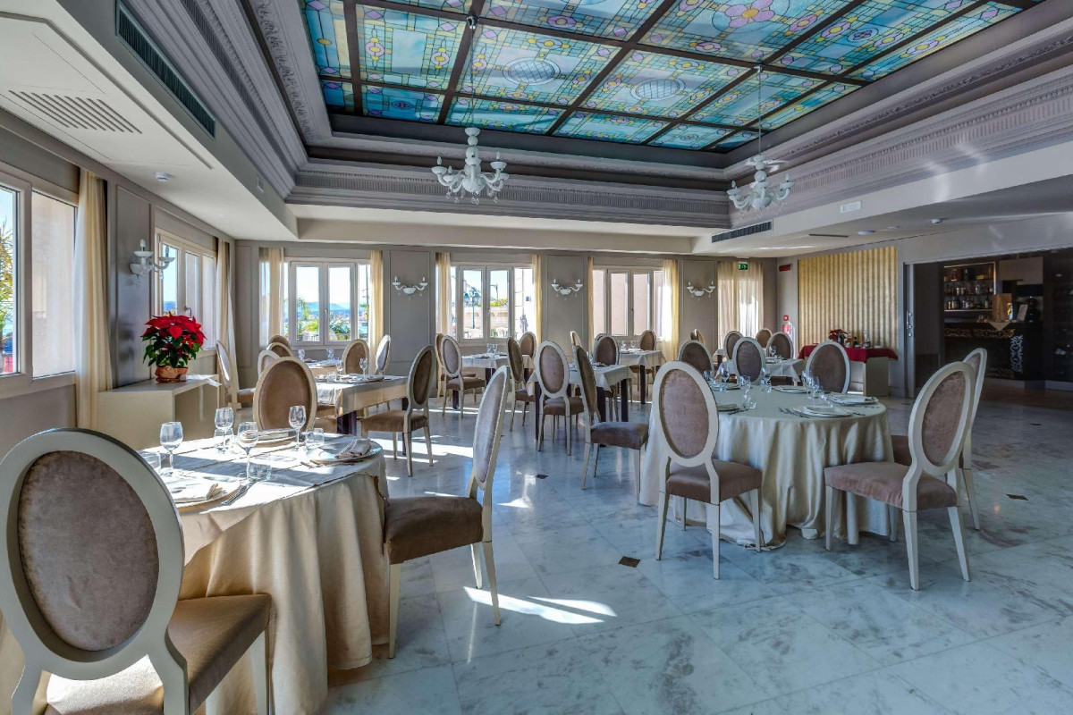 Best Western Plus Hotel Perla Del Porto
