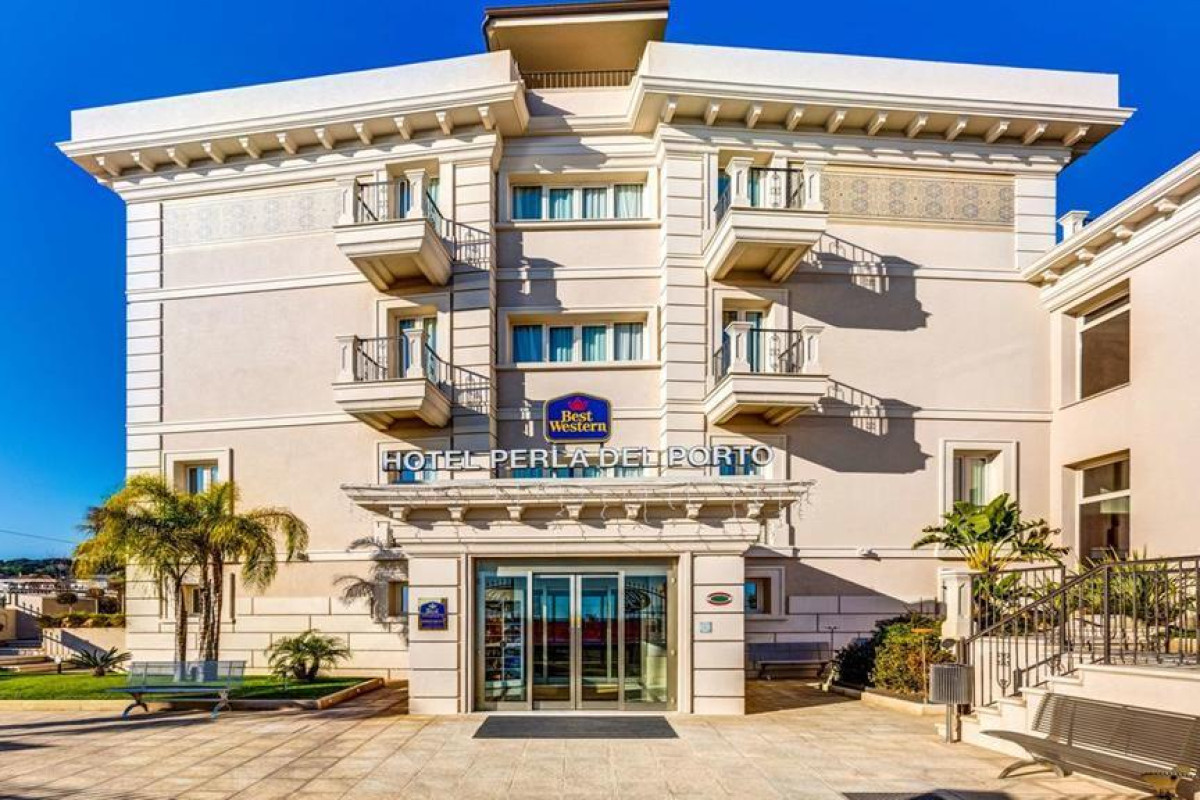 Best Western Plus Hotel Perla Del Porto