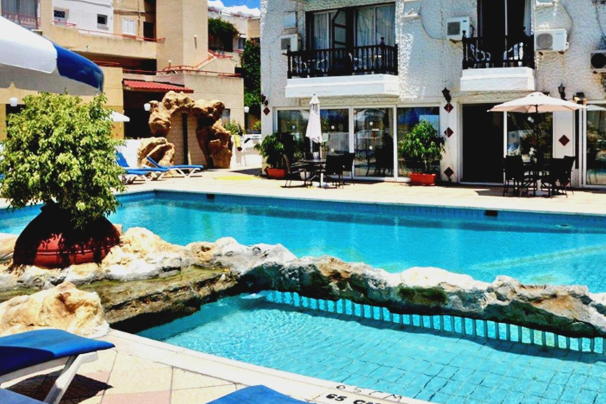 Best Western Plus Larco Hotel