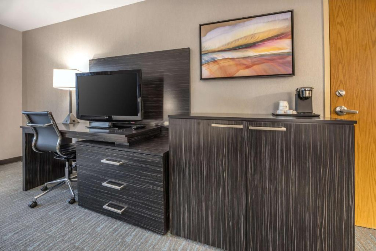 Best Western Plus North Las Vegas Inn & Suites