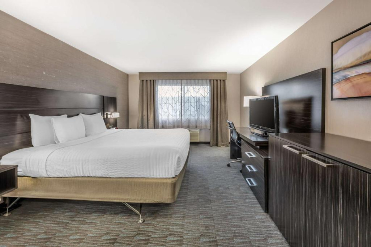 Best Western Plus North Las Vegas Inn & Suites