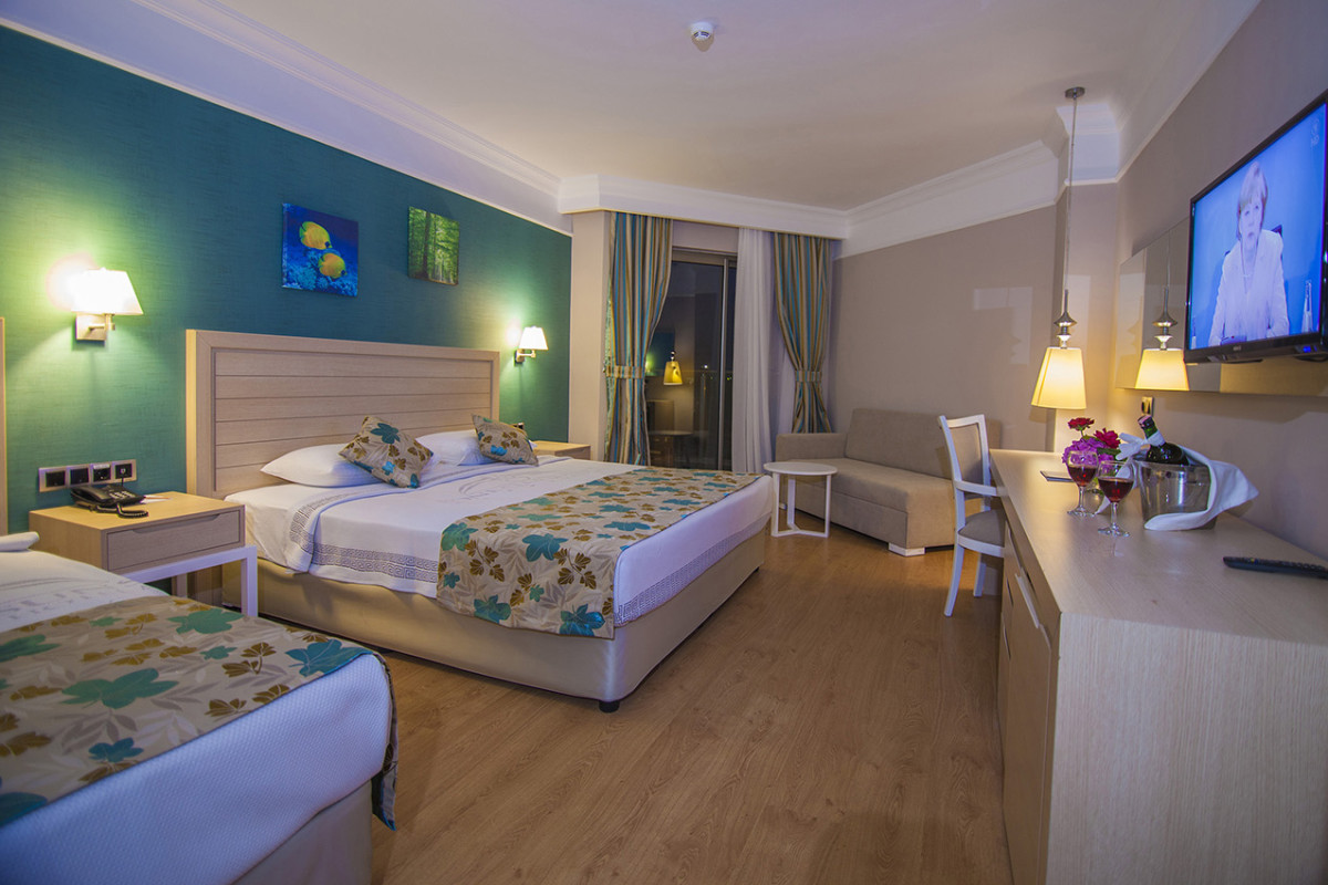 BONE CLUB SUNSET HOTEL-SPA