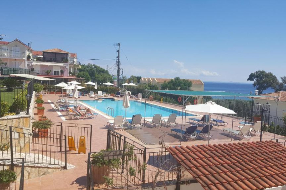 Big Village Hotel