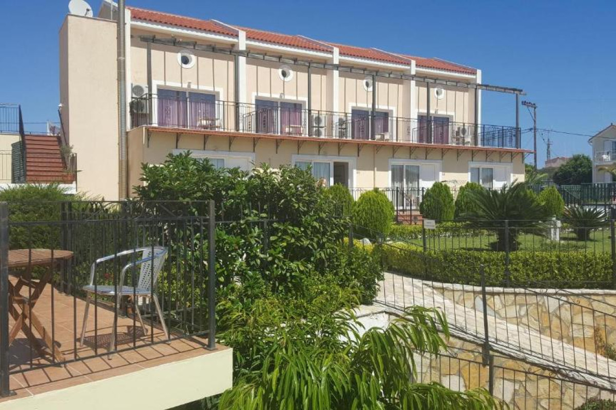 Big Village Hotel