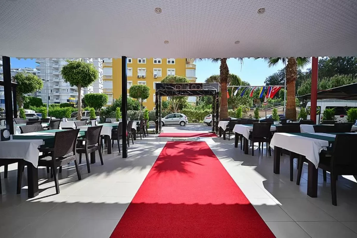 MAX NOVA HOTEL(EX. BINBILLA HOTEL)