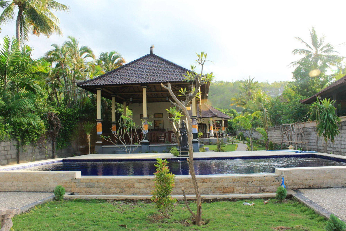 Bintang Beach Villas