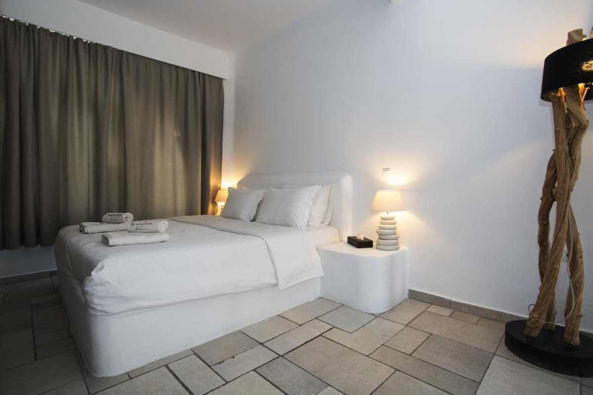Black Rose Suites Santorini