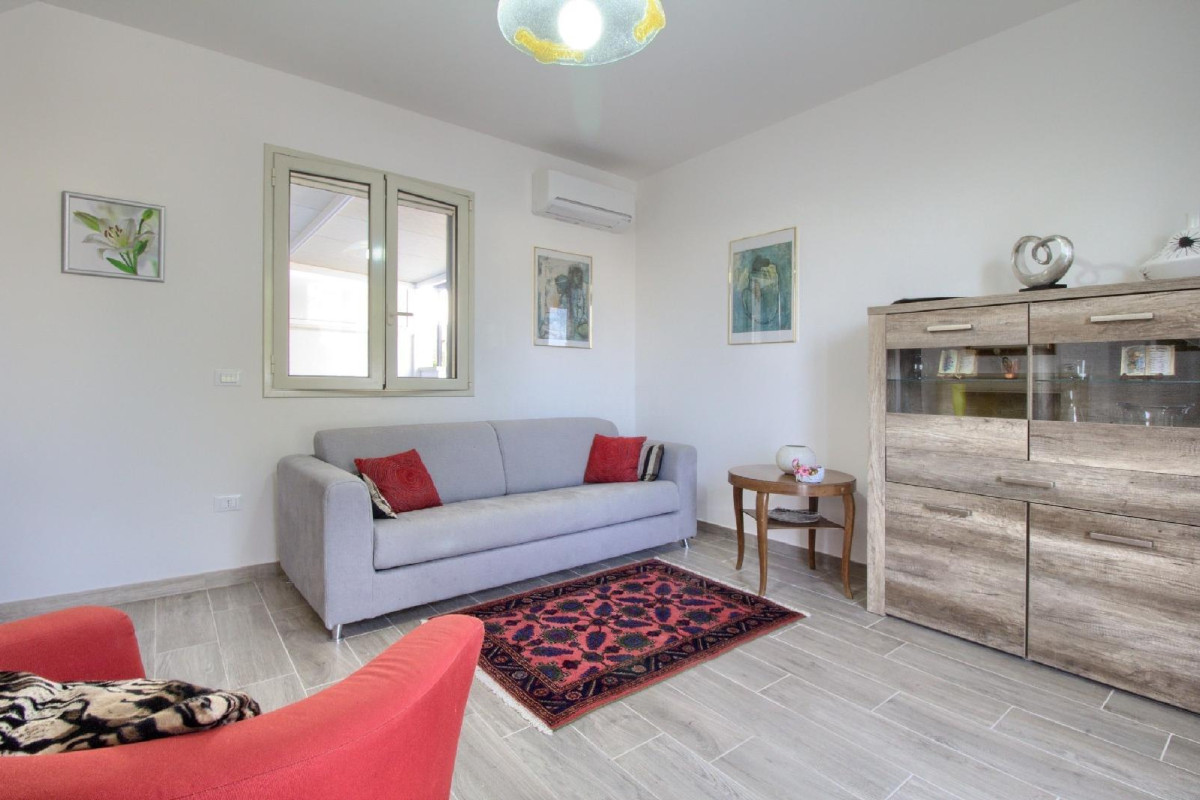 Blanca Deluxe House