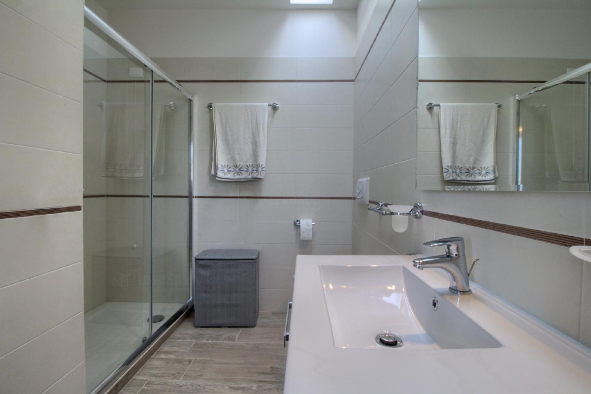 Blanca Deluxe House