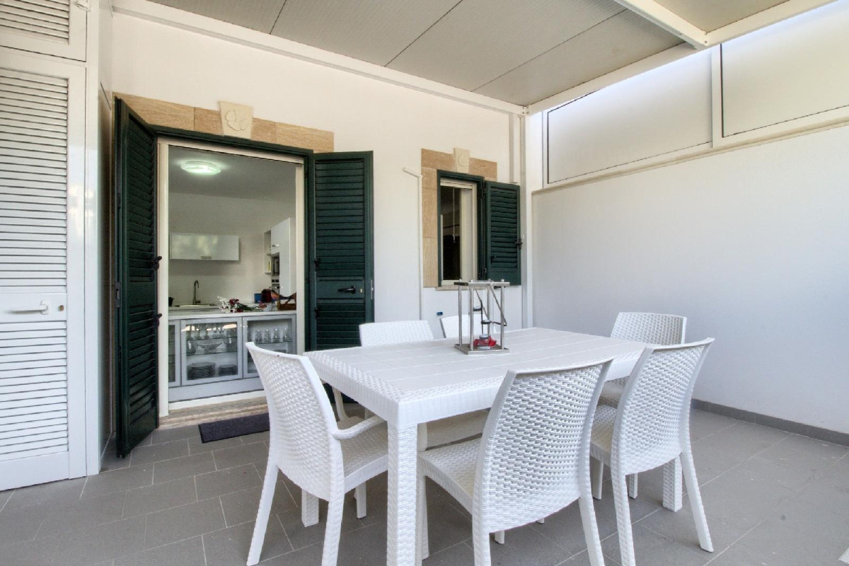 Blanca Deluxe House