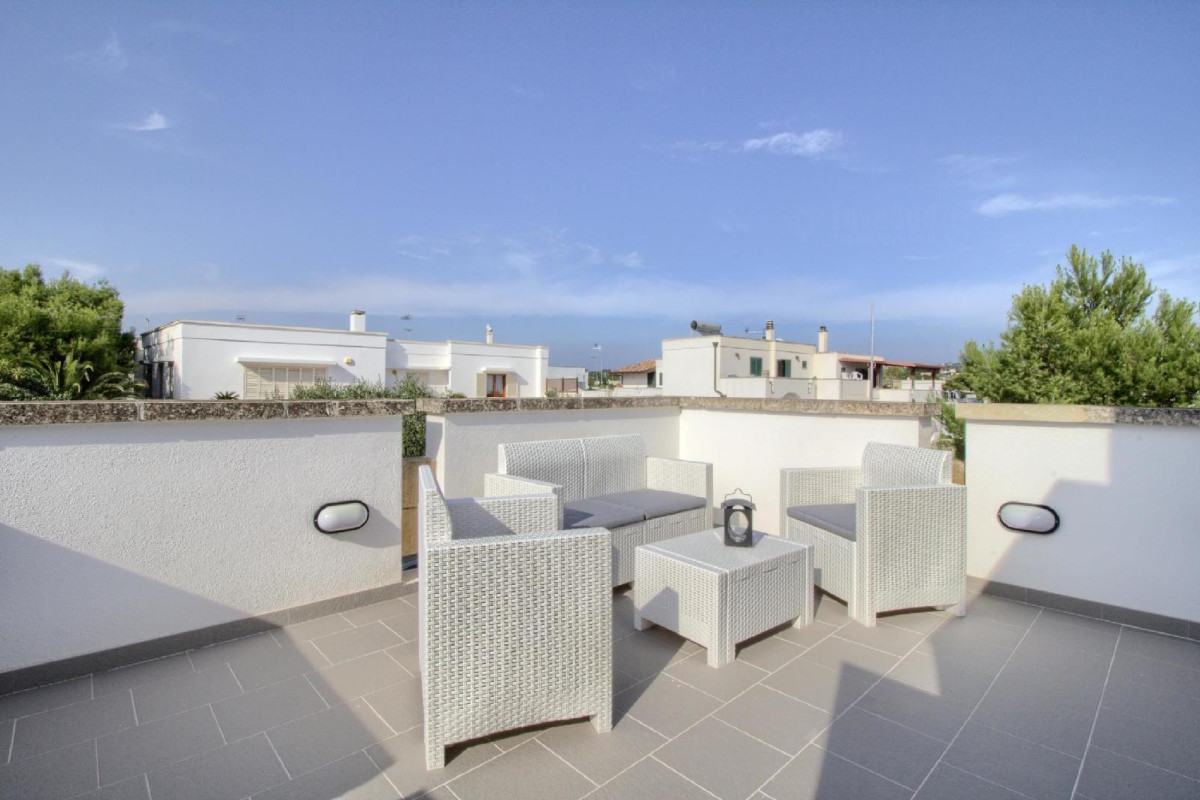 Blanca Deluxe House