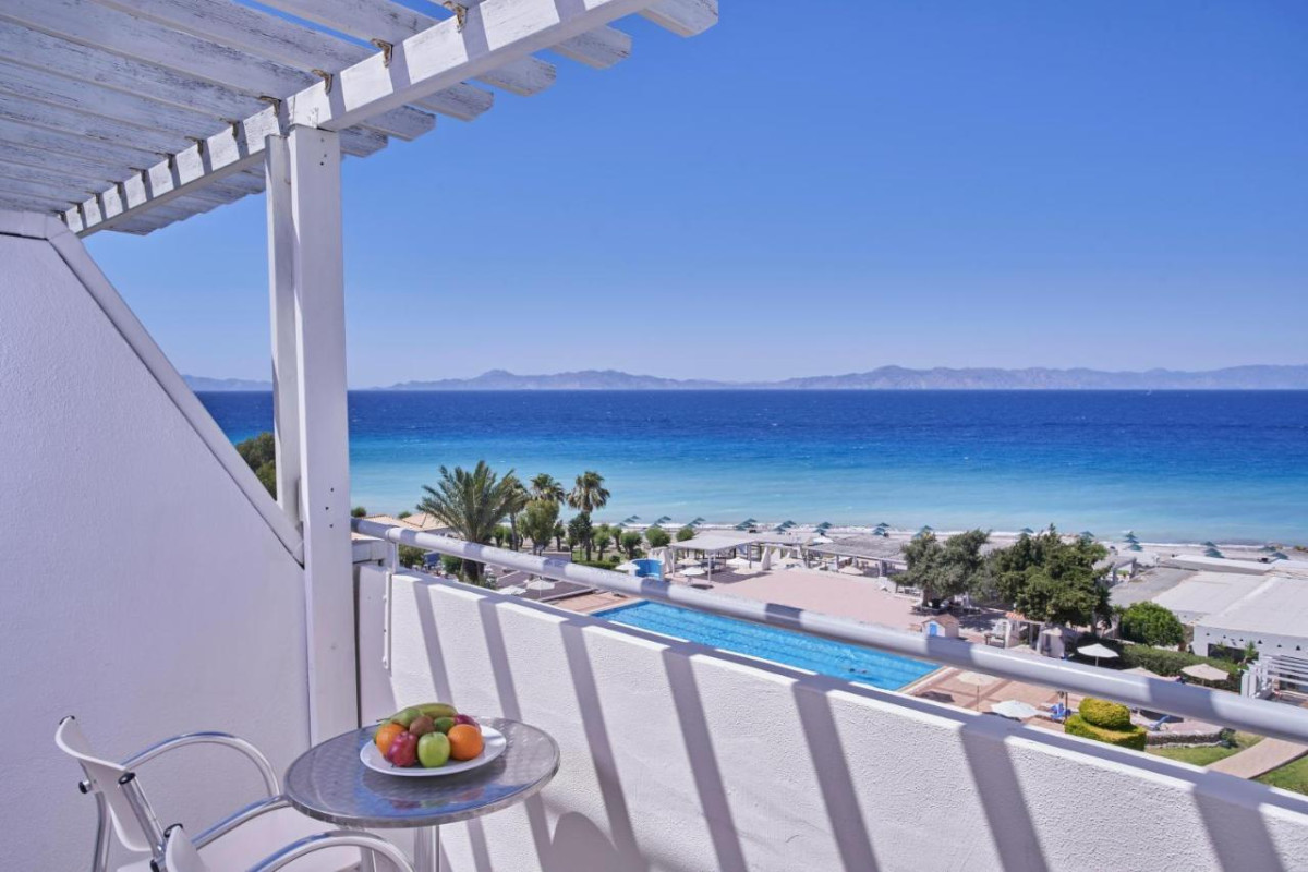 BLUE BAY HOTEL