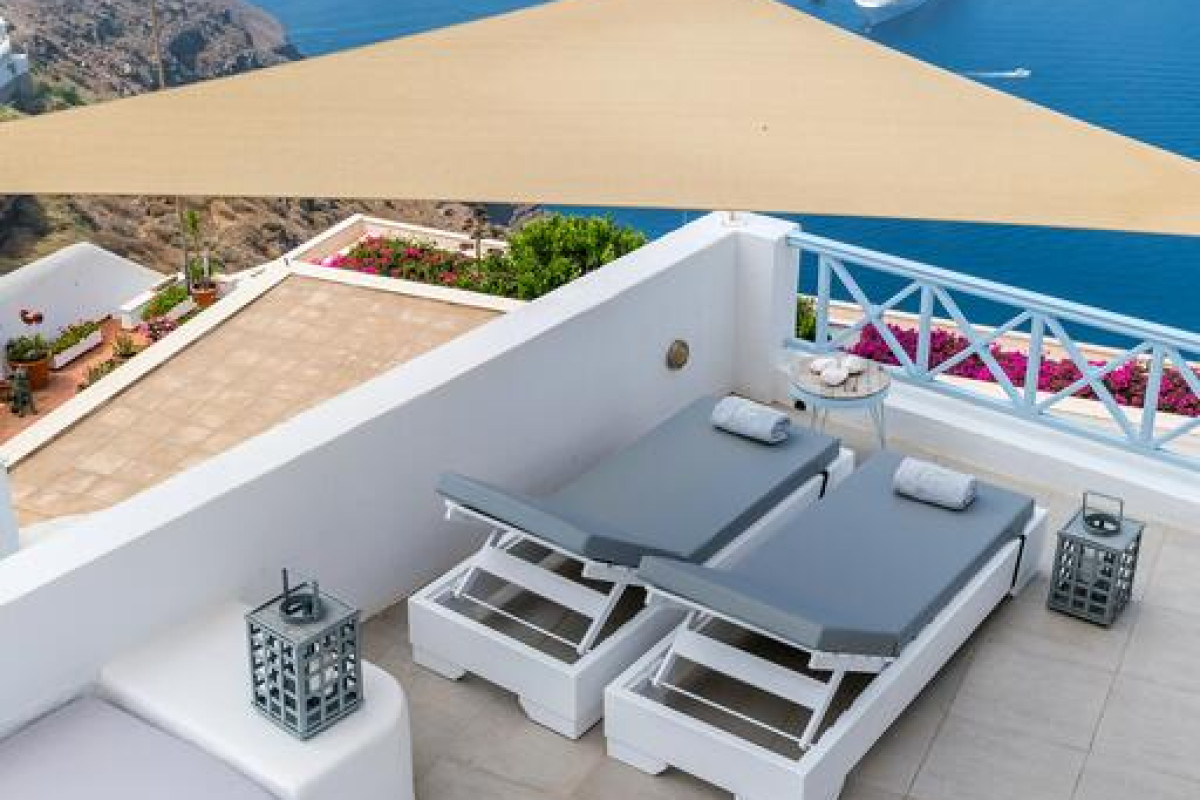 Blue Dolphins Apartaments & Suites