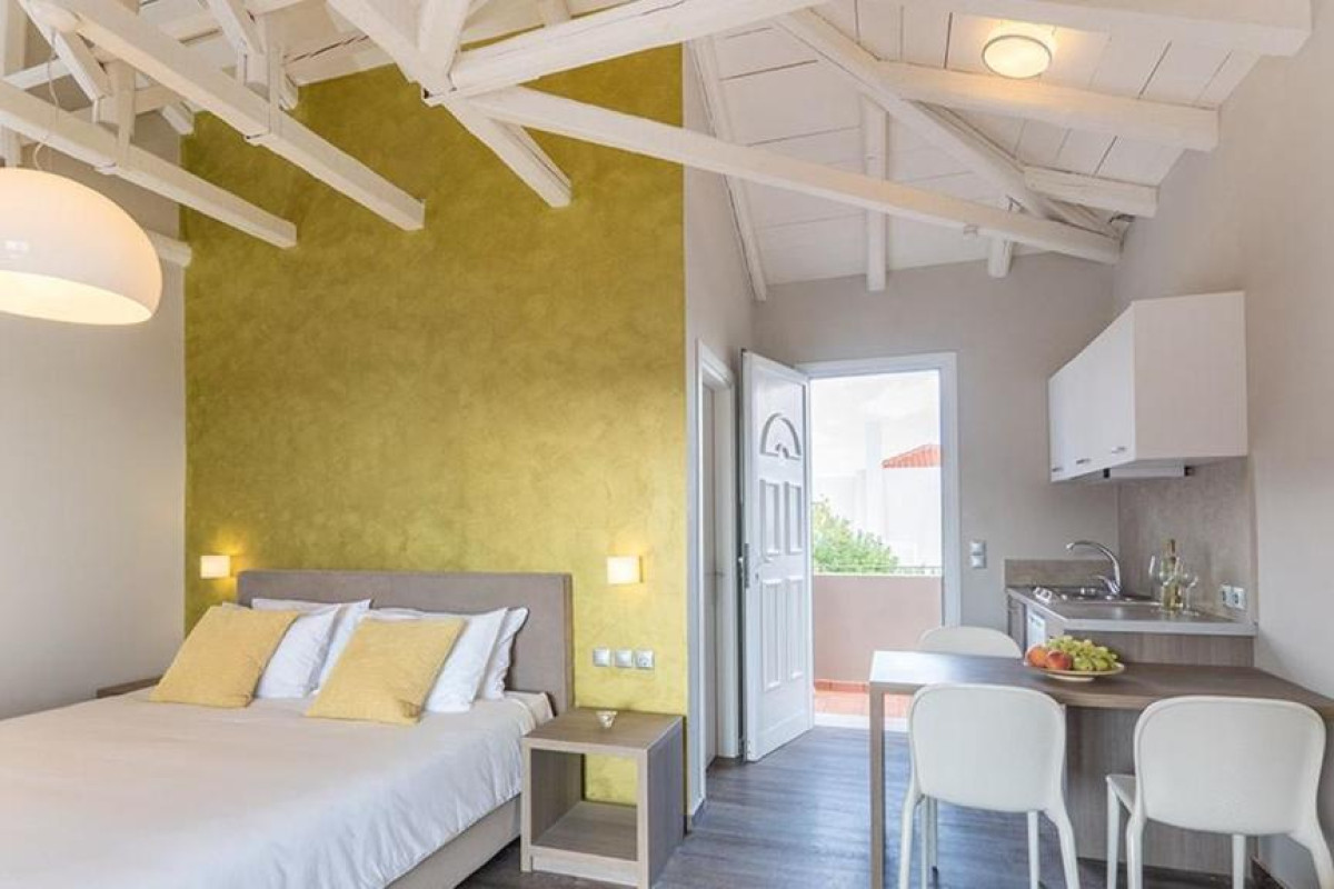 Blue Jasmine Hotel