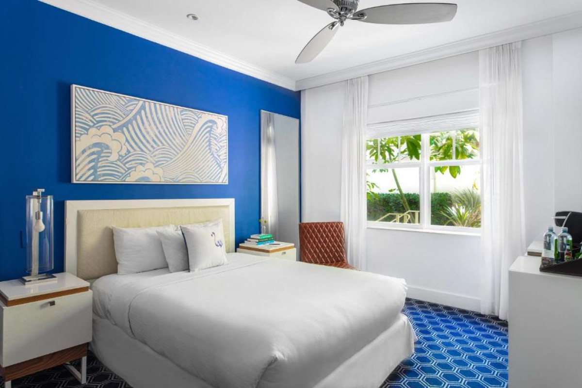Hotel Blue Moon