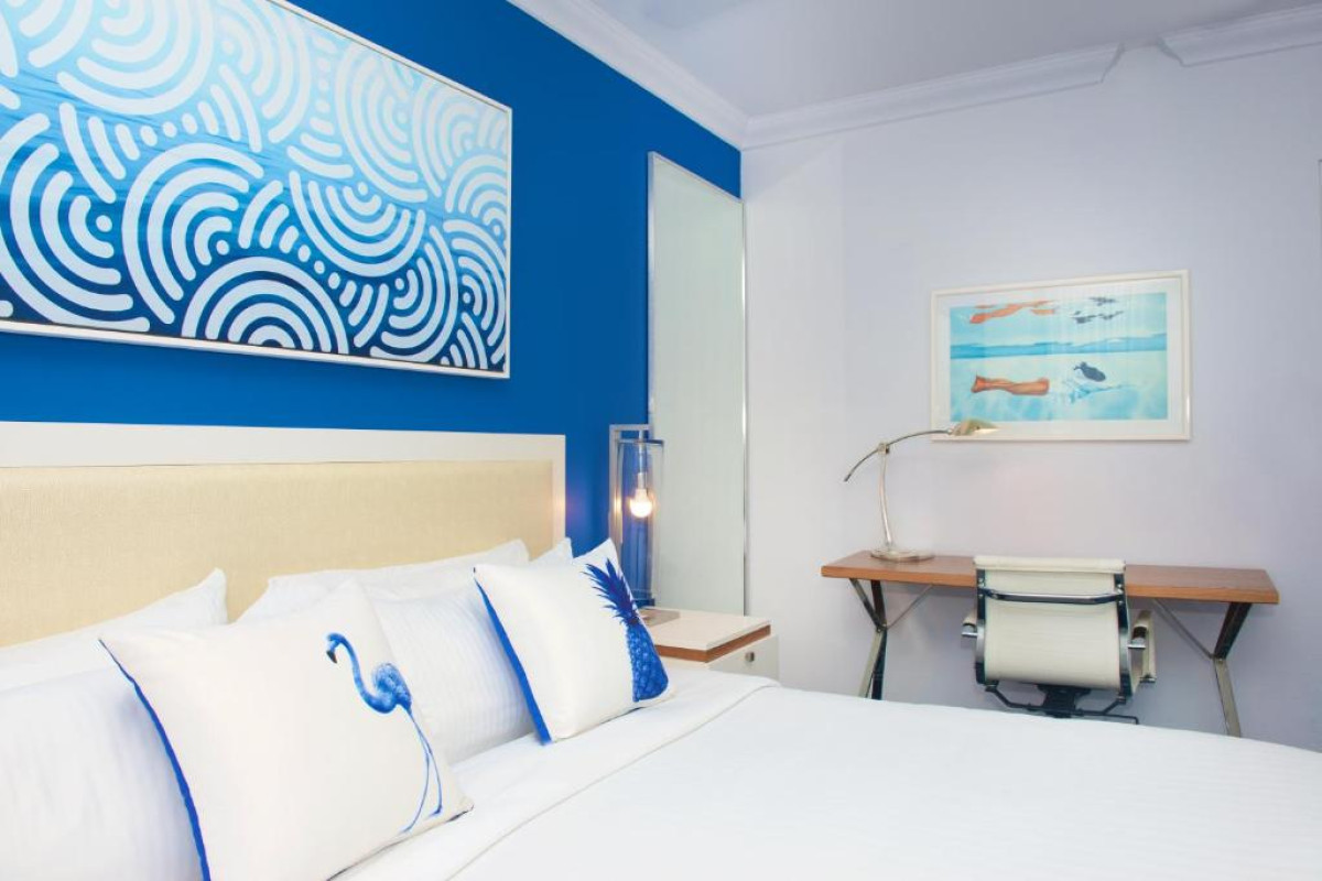 Hotel Blue Moon