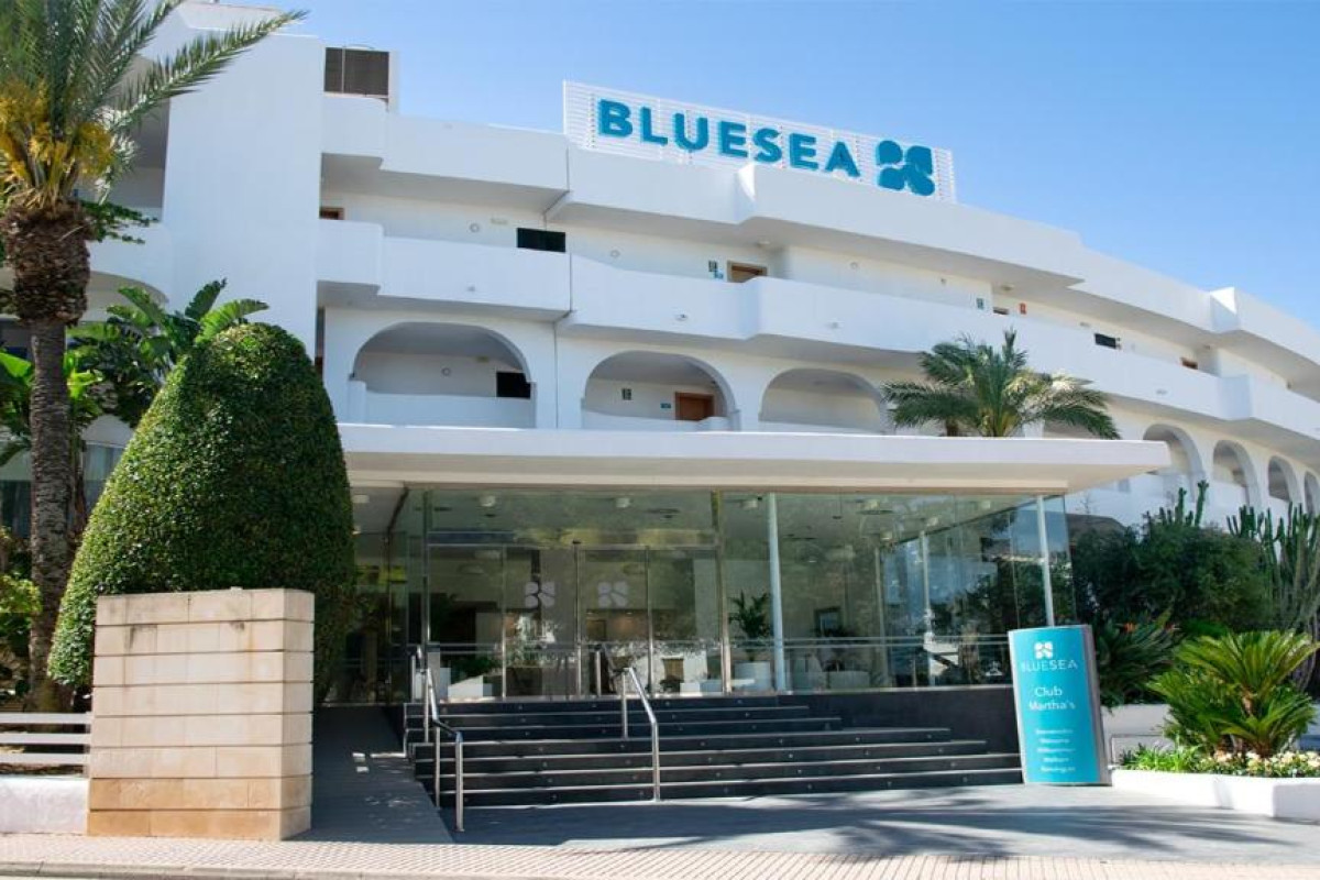 Blue Sea Es Bolero