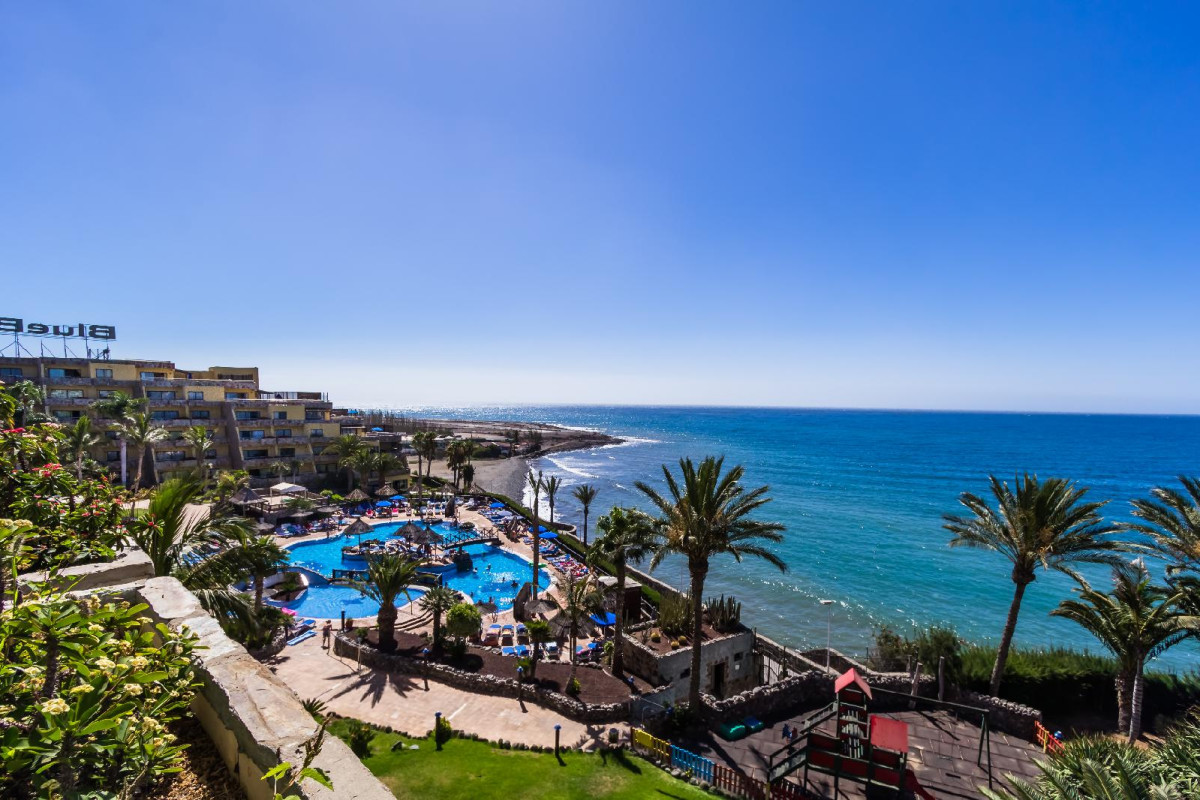 Bluebay Beach Club Aparthotel