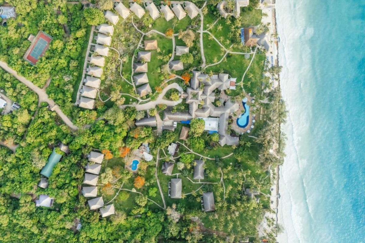 Bluebay Beach Resort