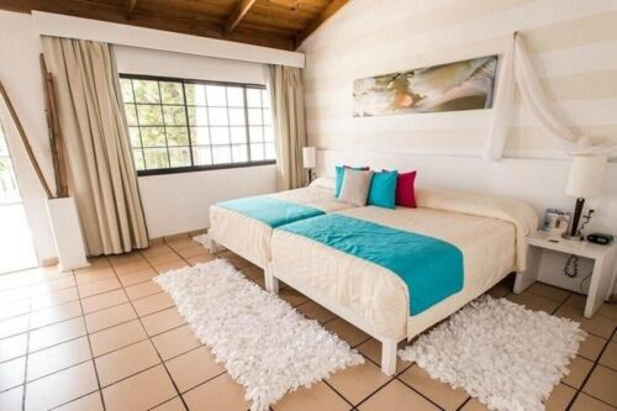 BlueBay Villas Doradas