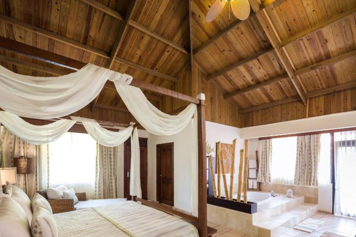 BlueBay Villas Doradas