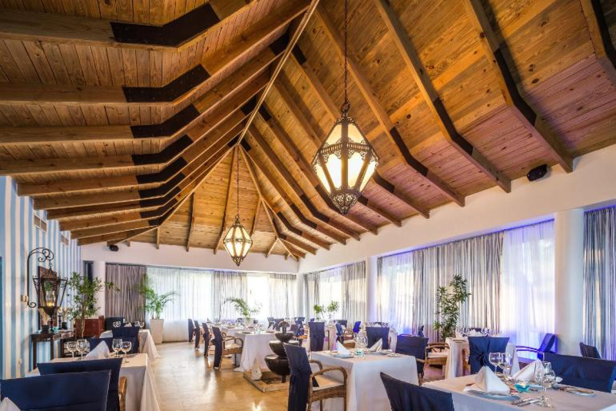 BlueBay Villas Doradas