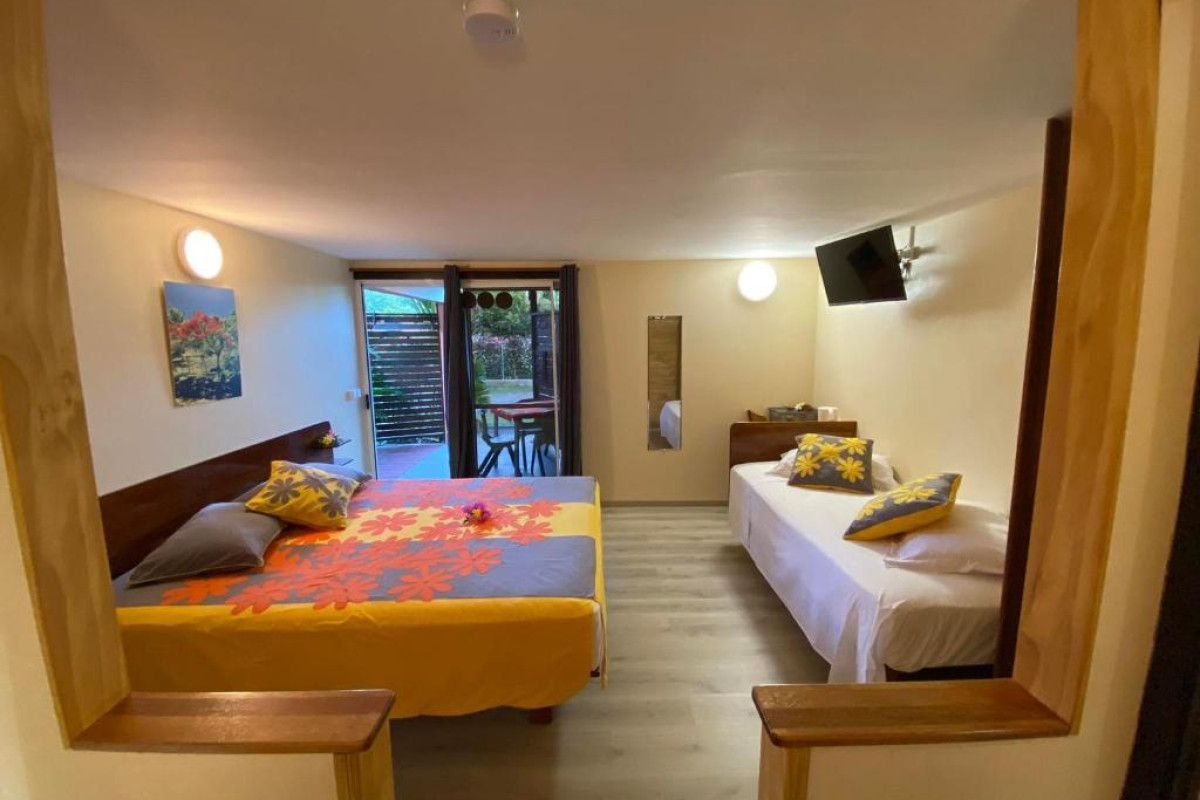 Bora Bora Holiday's Lodge