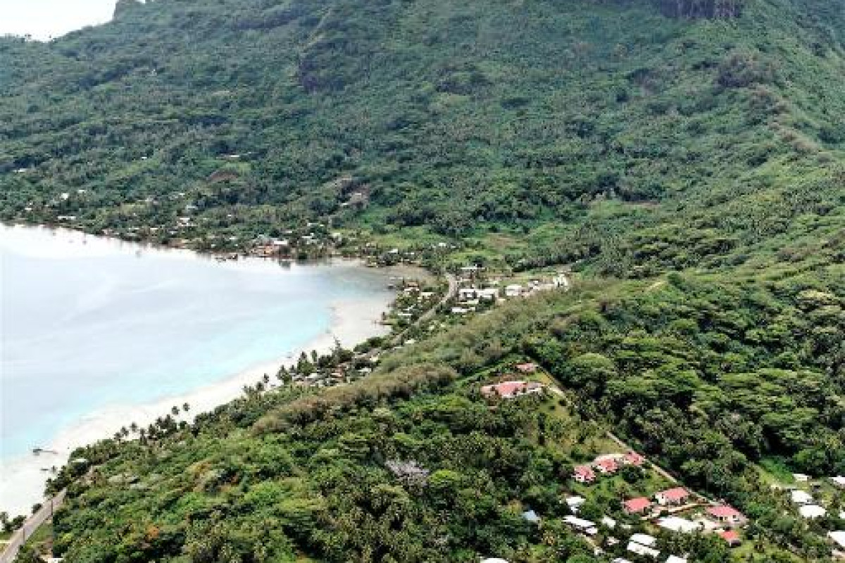 Bora Bora Holiday's Lodge