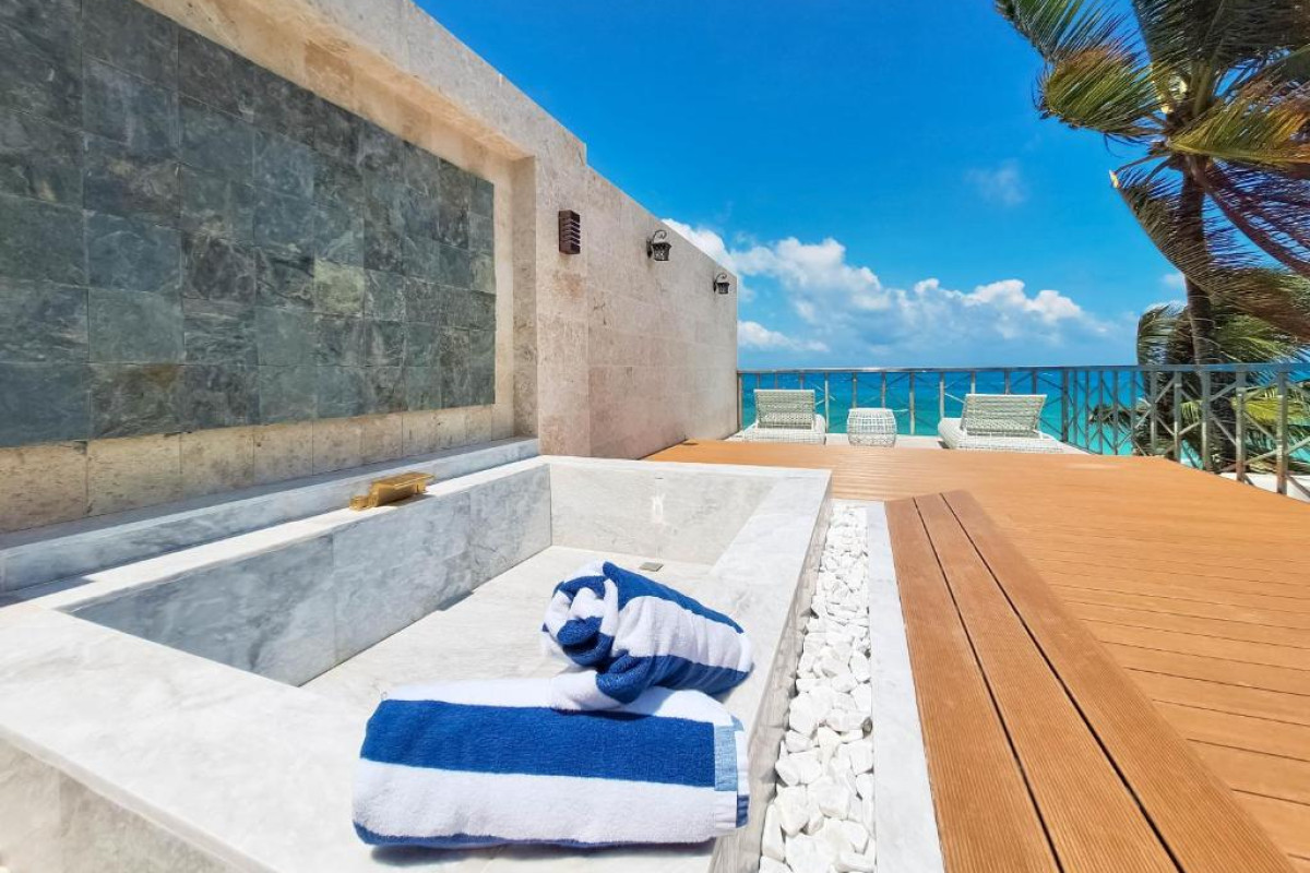 Boracay Ocean Club Beach Resort