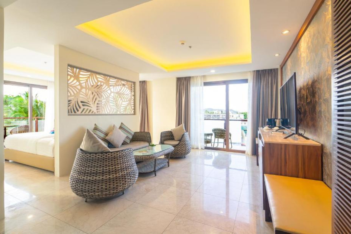 Boracay Ocean Club Beach Resort