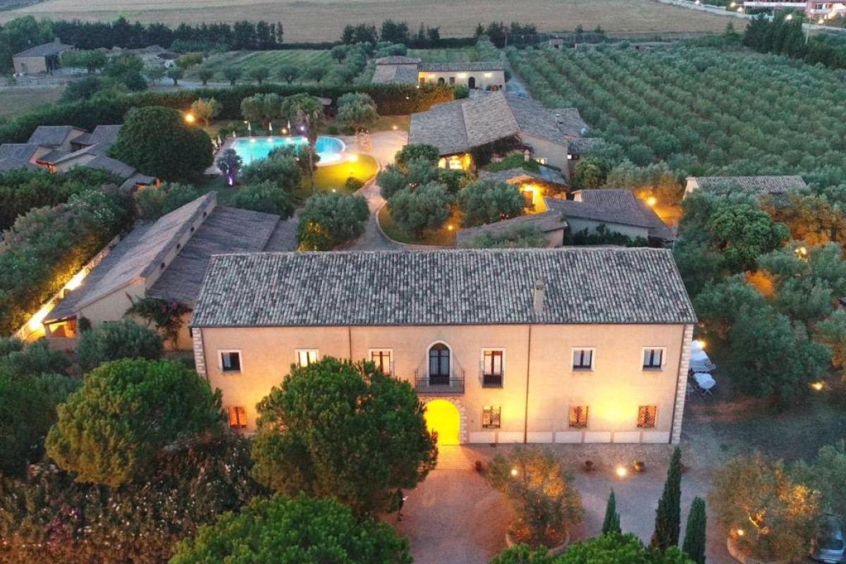 Borghetto Beach Club Resort