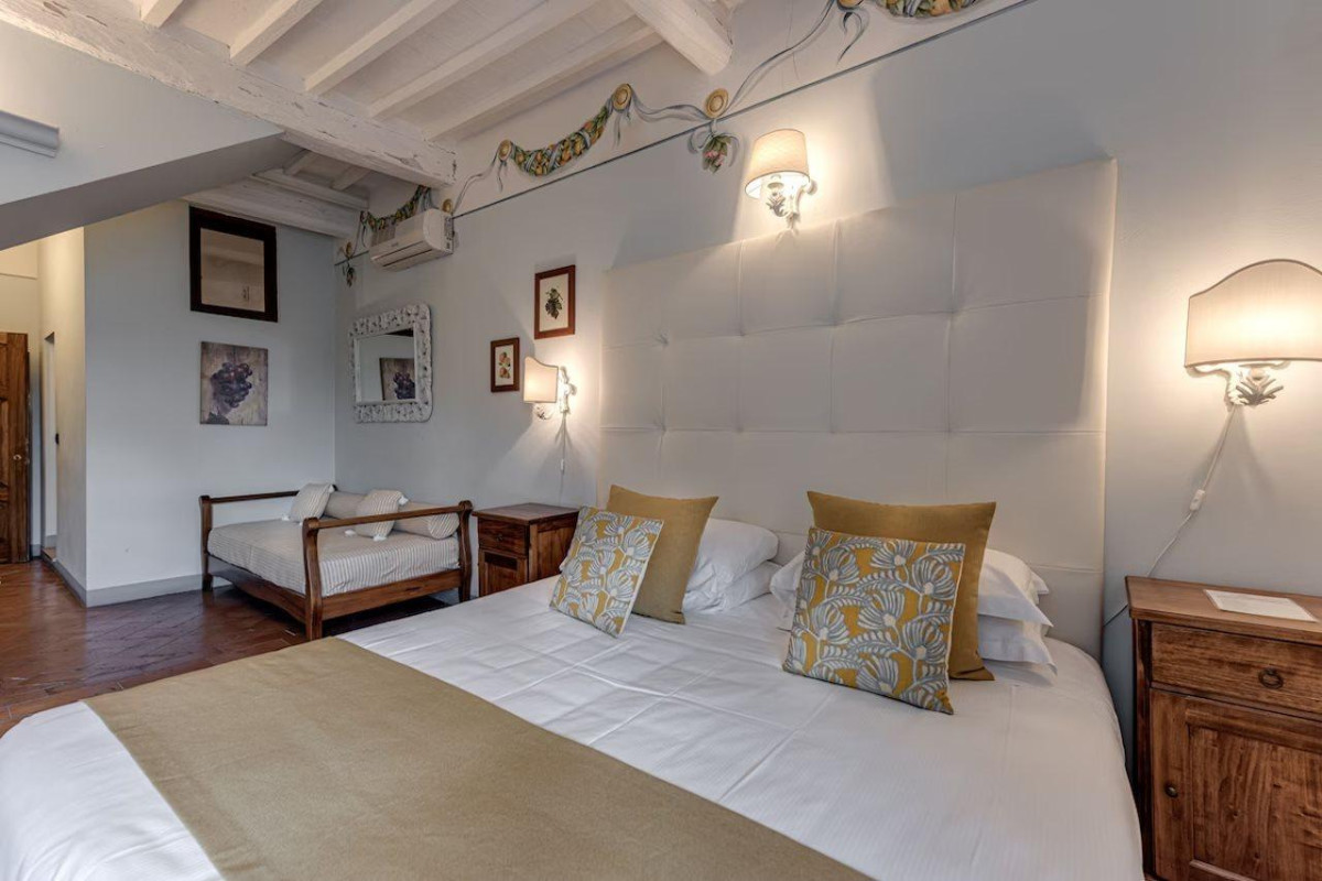 Borgo San Quirico D'orcia B&B - Capitano Collection - Albergo Diffuso