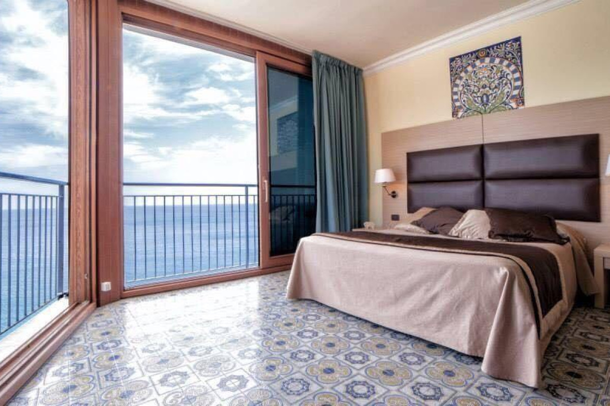 Borromeo Resort