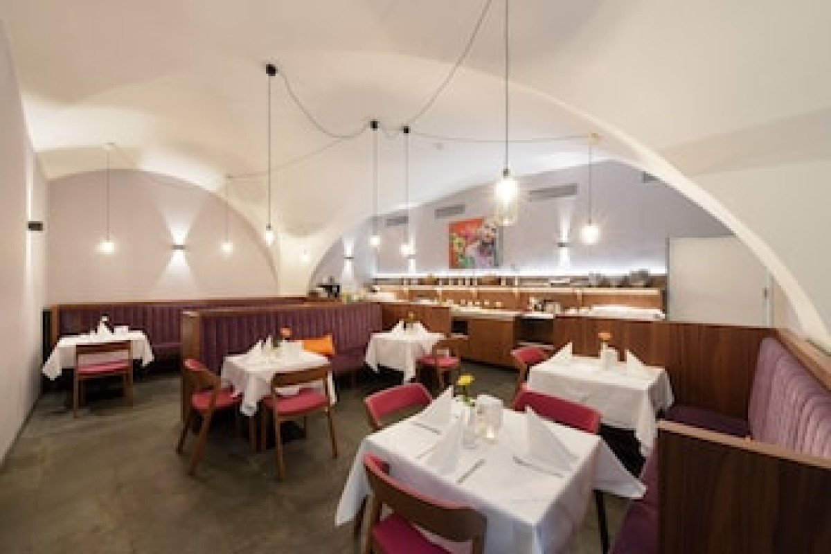 BOUTIQUE HOTEL DOM - ROOMS AND SUITES