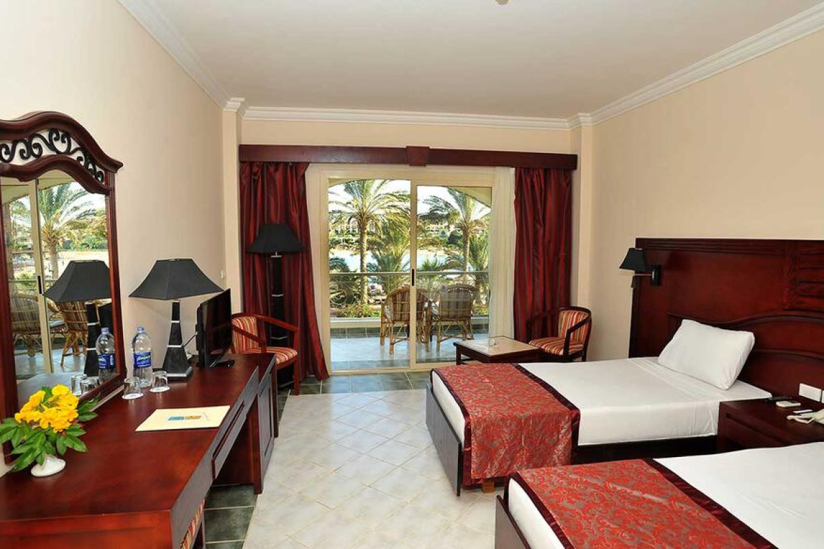 BRAYKA BAY RESORT